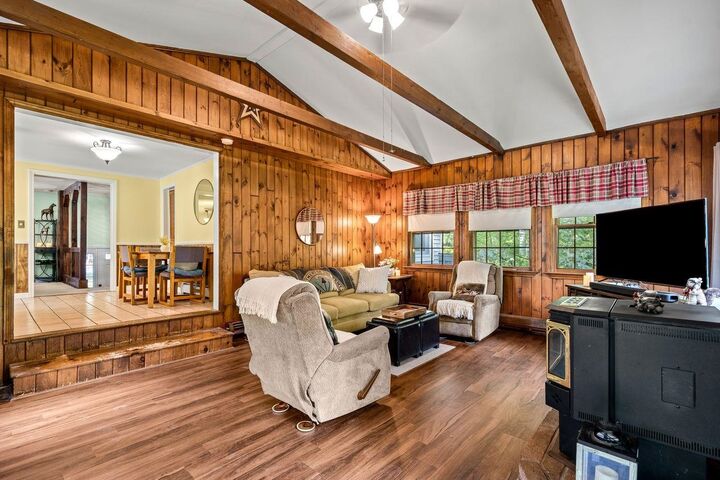 Property Photo: 37 Baboosic Lake Road NH 03031