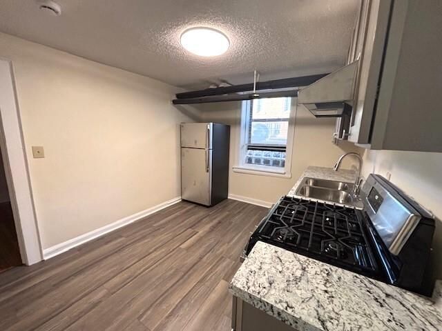 Property Photo:  1401 Willow Street 9  MN 55403 