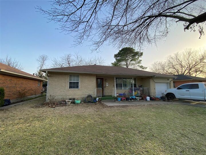 Property Photo:  7810 Dugan Street  TX 75217 