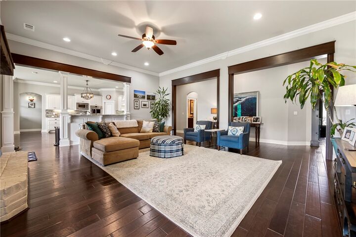 Property Photo: 4502 NE Birchgrove Place AR 72712