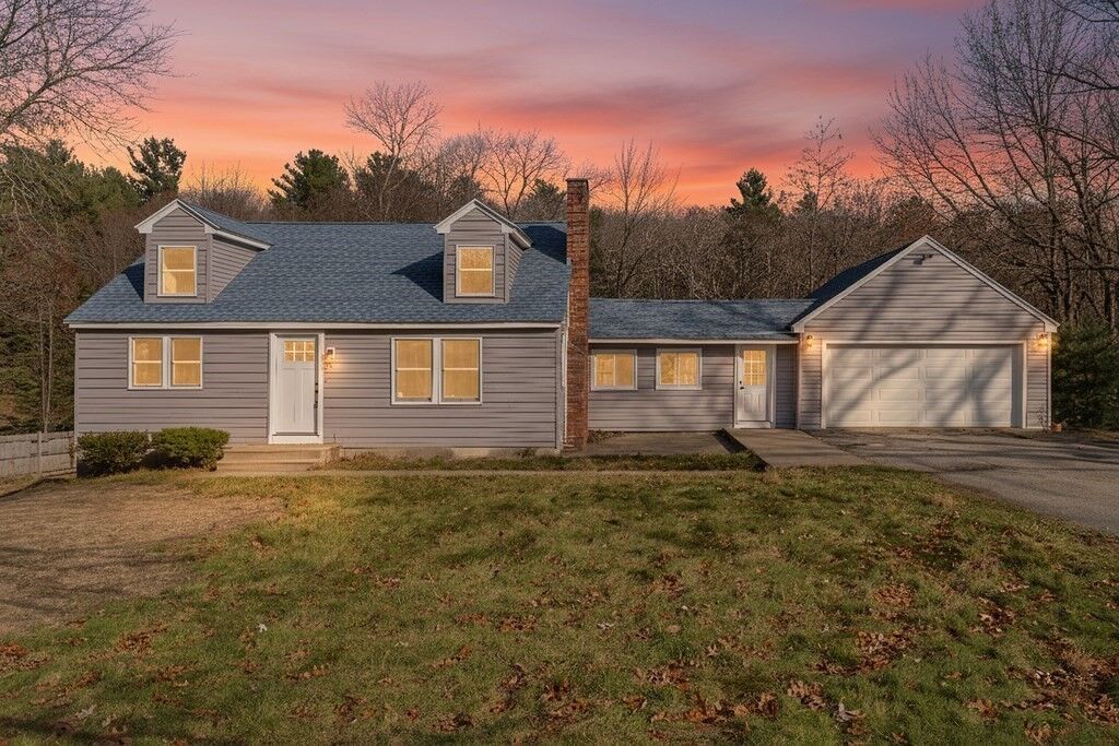 Property Photo:  629 Grafton St  MA 01545 