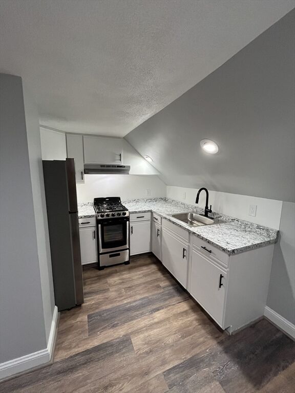 Property Photo:  142 Elm St 5  MA 01913 