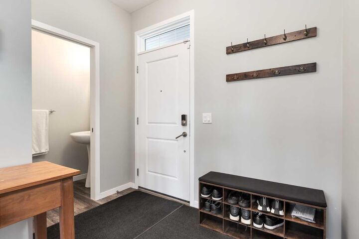 Property Photo:  604 Monterey Drive SE  AB T1V 0H6 