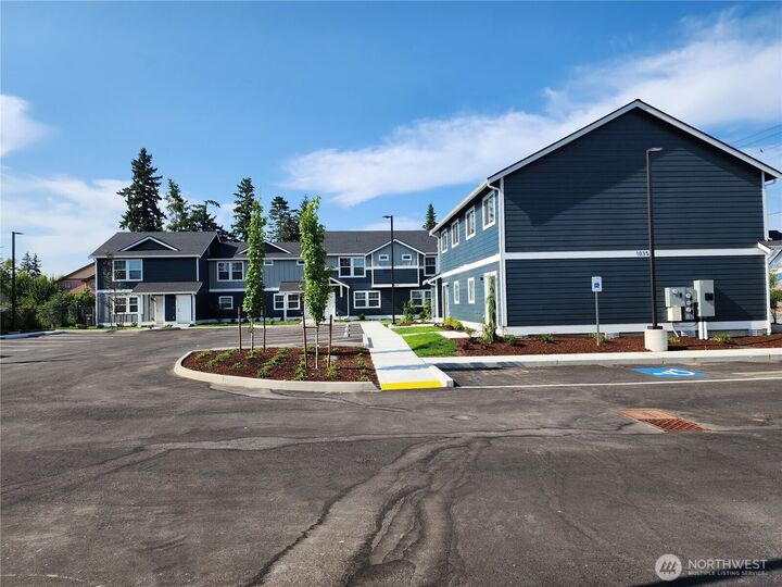 Property Photo:  1039  Cedar Avenue 101  WA 98270 