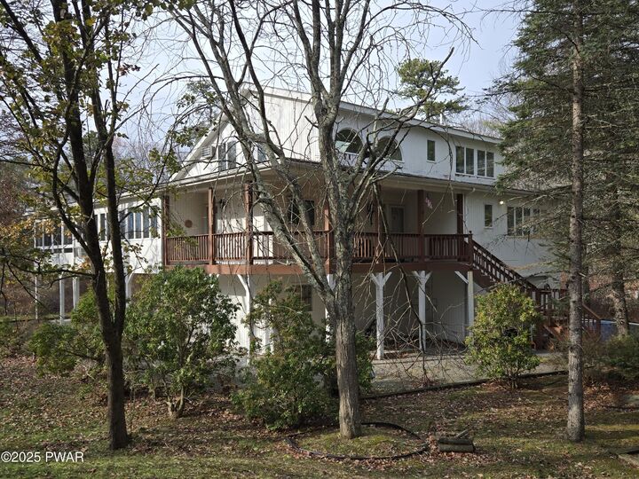 Property Photo:  410 Canoebrook Drive  PA 18428 