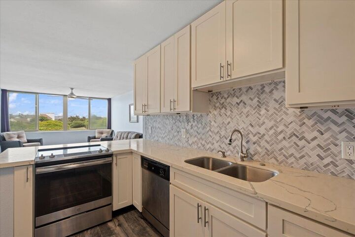 Property Photo:  111 Kahului Beach Rd D 412  HI 96732 