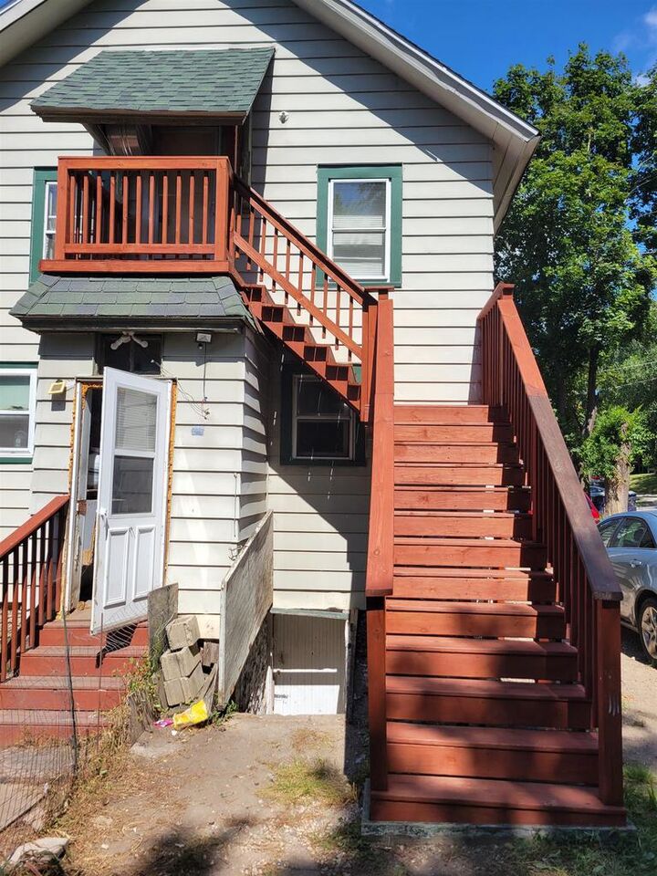 Property Photo:  214 Pease Court  WI 53545 