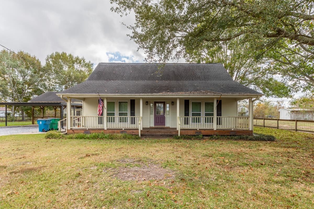 Property Photo: 15565 Old Sour Lake Rd TX 77713
