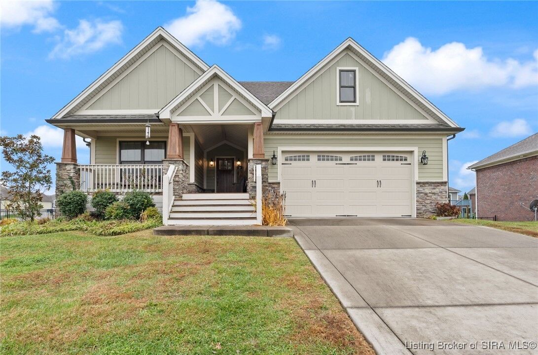 Property Photo: 3401 Naples Way IN 47172