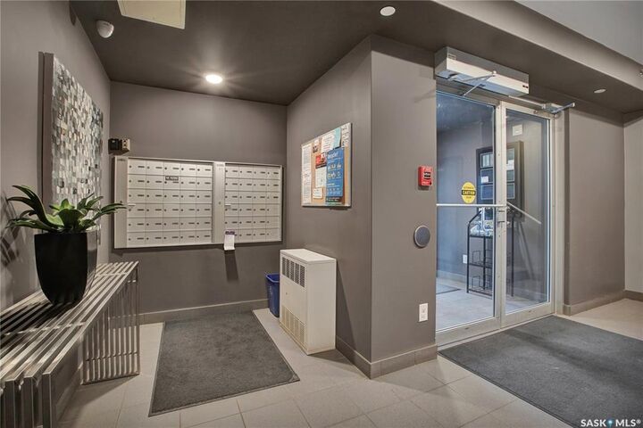 Photo de la propriété: 108 Willis Crescent 4108 SK S7T 0W8