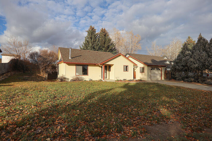 Property Photo:  2224 Papago Drive  WY 82801 