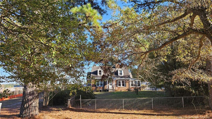 Property Photo: 1801 Carthage Street NC 27330