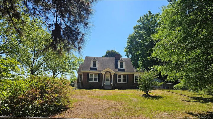 Property Photo: 1801 Carthage Street NC 27330