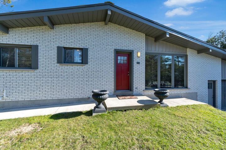 Property Photo: 71 Bay Sands Drive ON L9Z 1V1