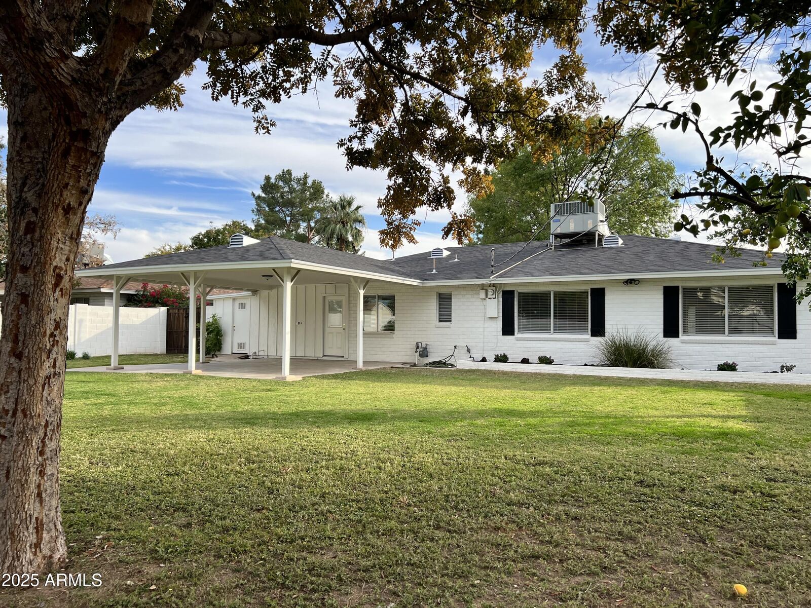 Property Photo: 4702 E Wilshire Drive AZ 85008