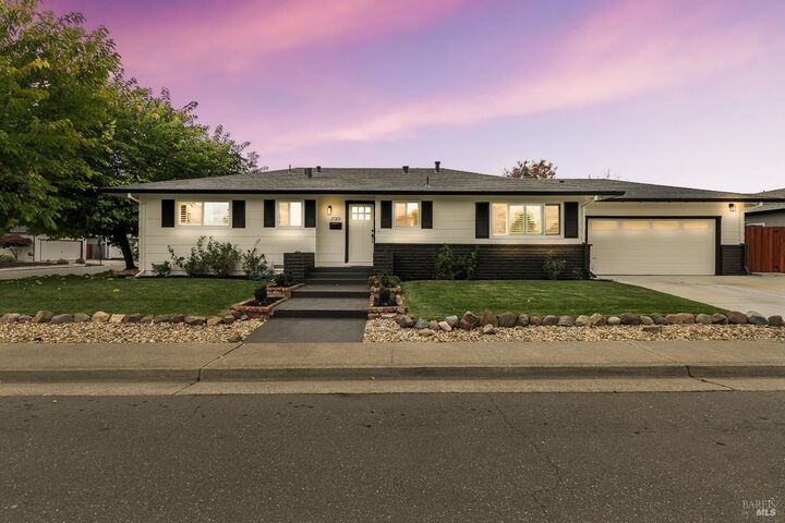 Property Photo: 2001 Willow Drive CA 94954