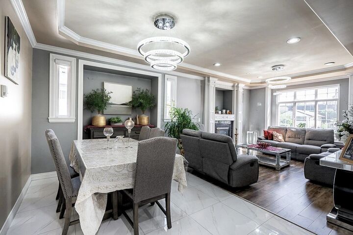 Photo de la propriété: 12967 106A Avenue BC V3T 2E3