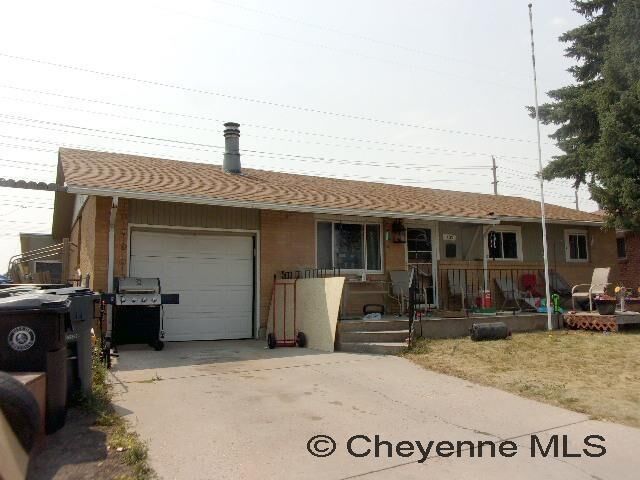 1409 W Jefferson Rd  Cheyenne WY 82007 photo