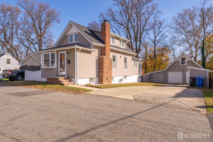 Property Photo:  181 Norwood Avenue  NJ 08879 