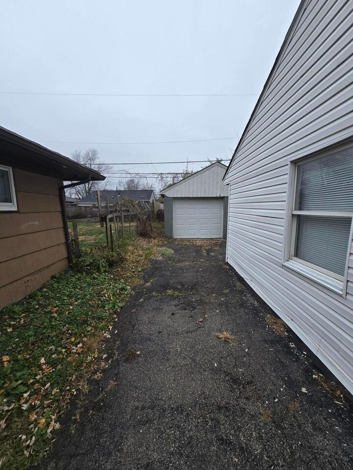 Property Photo:  3471 Ontario Street  OH 43224 