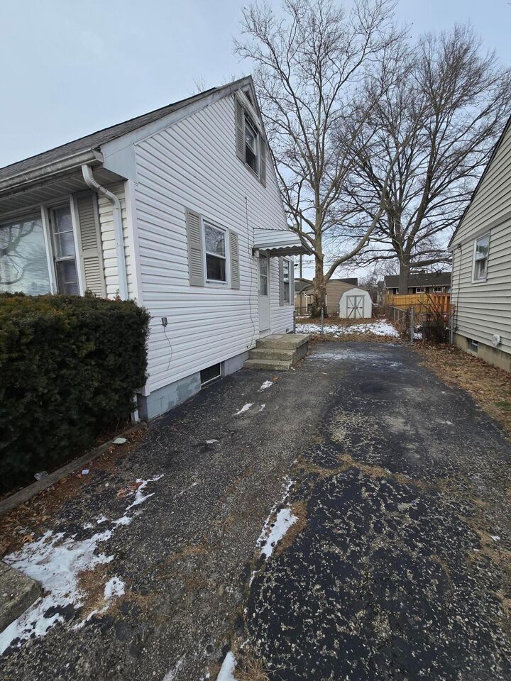 Property Photo: 3314 Towers S Court OH 43227