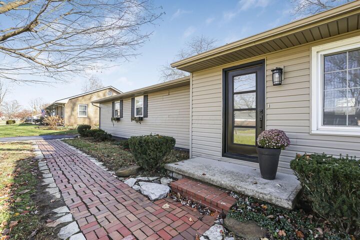 Property Photo:  944 Fieldson Drive  OH 43056 