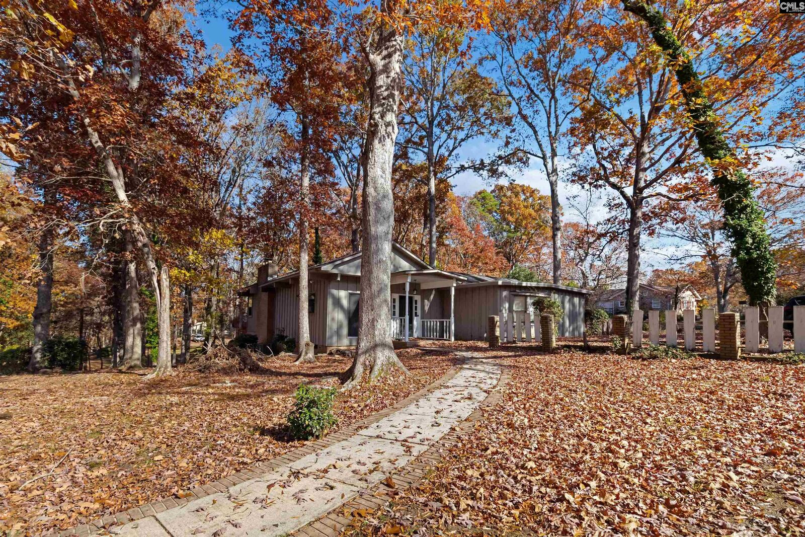 Property Photo: 401 Palmetto Ave SC 29180