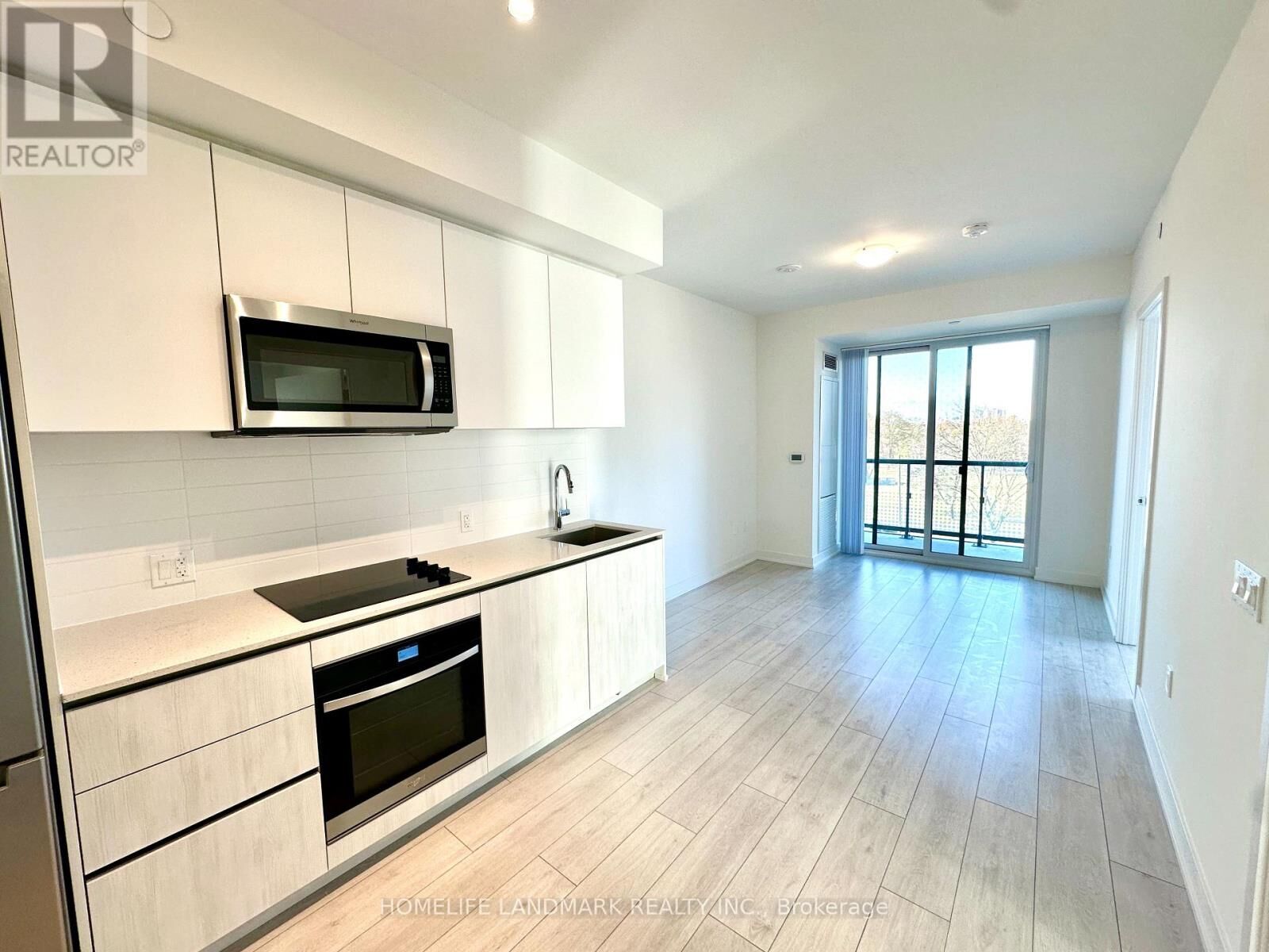 Property Photo:  5858 Yonge Street 306  ON M2M 0C6 
