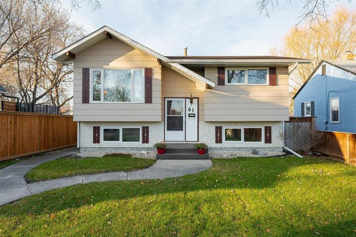 61 Berrydale Avenue  Winnipeg MB R2M 1M1 photo