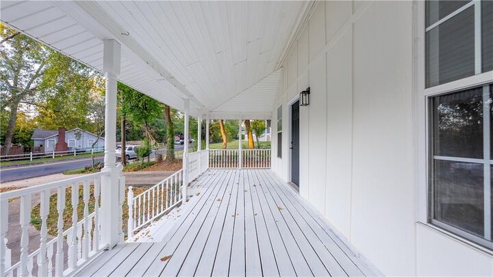 Property Photo:  2021 Elgin Drive  GA 31901 