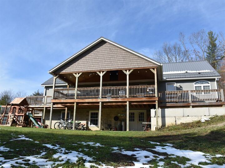 Property Photo:  2095 Church Hill Road  PA 16420 