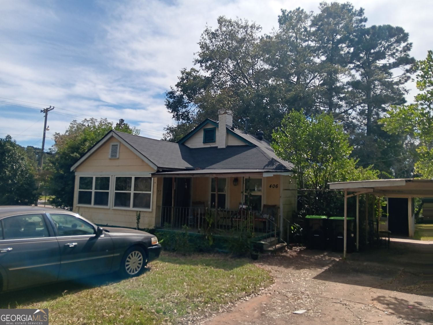 Property Photo: 406 Brookwood Drive GA 30286