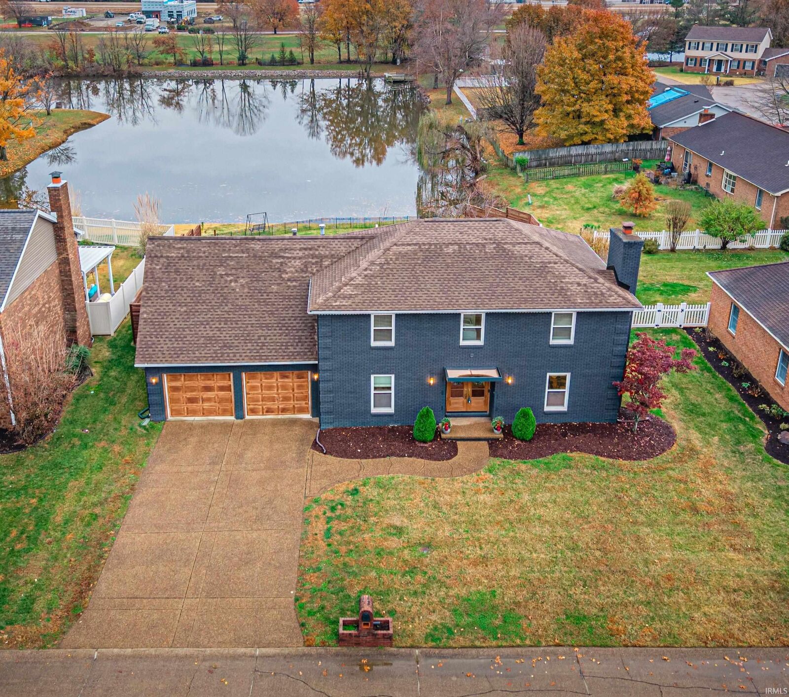 Property Photo:  1014 Kingswood Drive  IN 47715 