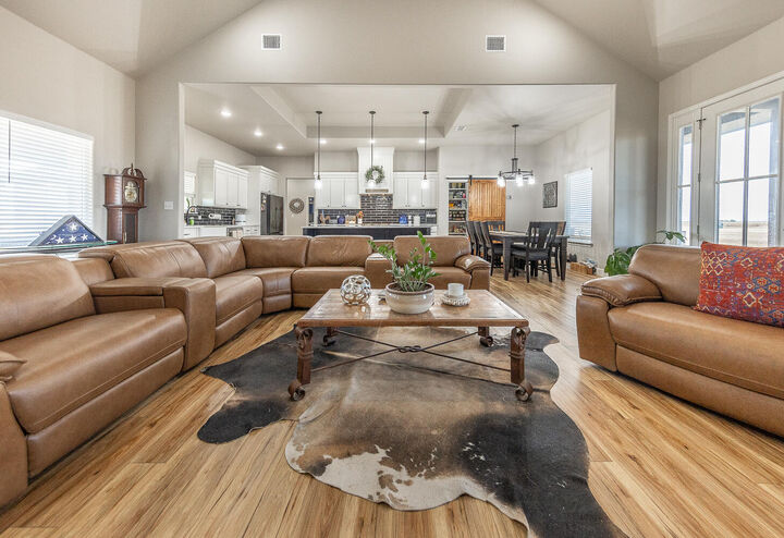 Property Photo: 6510 County Rd 1100 TX 79363