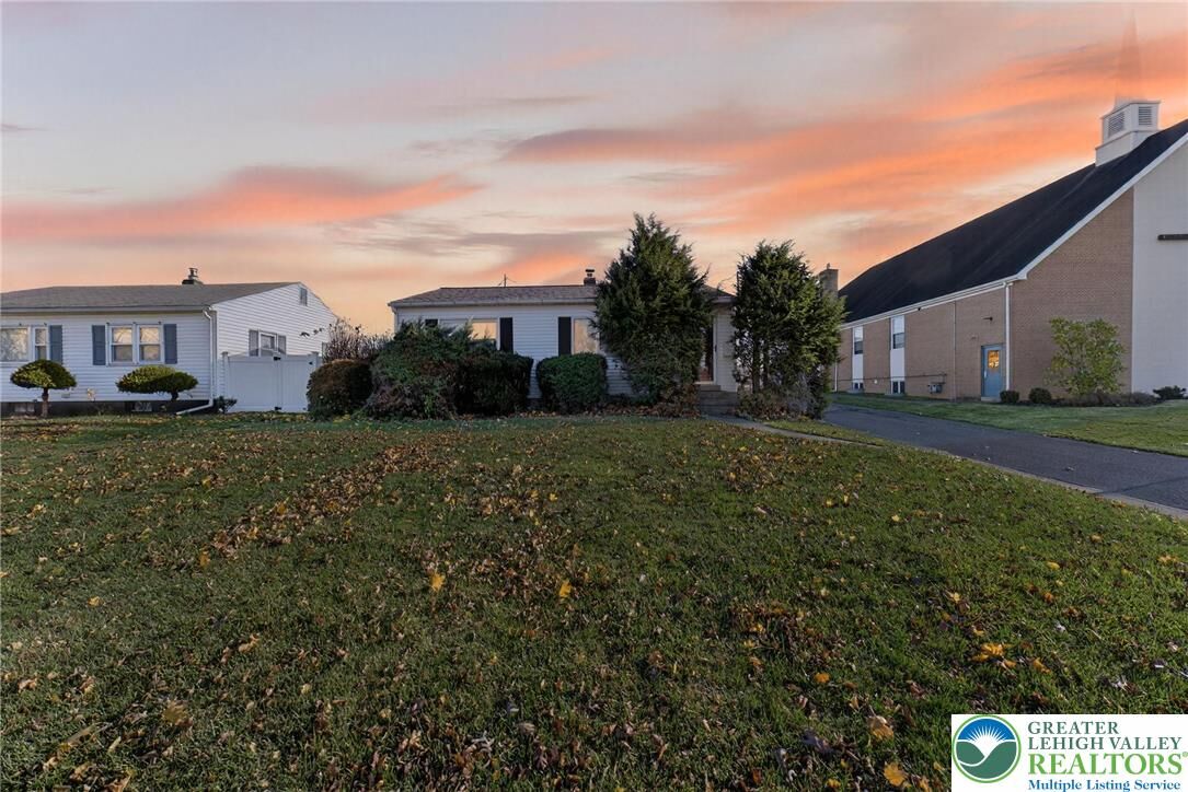 Property Photo:  419 S Ott Street  PA 18104 