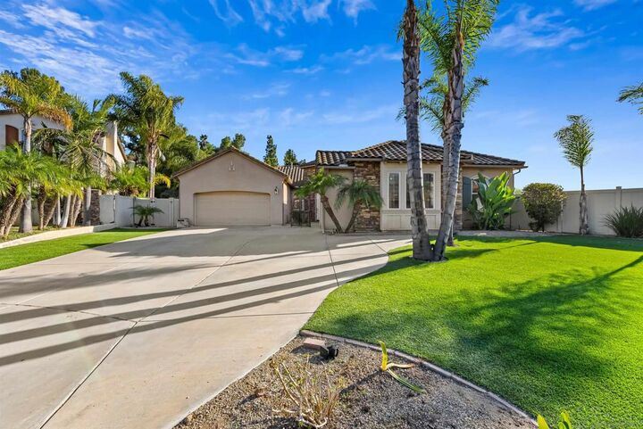 Property Photo:  2157 Hidden Springs Dr  CA 92019 