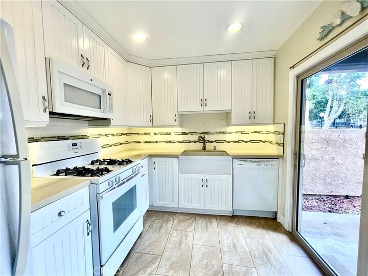 Property Photo:  16973 Bluewater Lane 71  CA 92649 