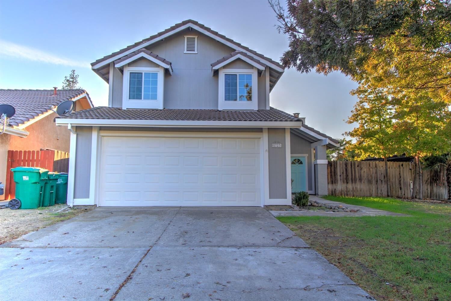 Property Photo:  5723 Larcom Lane  CA 95210 