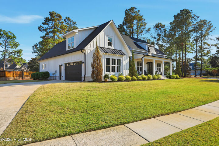 Property Photo:  1013 Greymoss Lane SE  NC 28451 