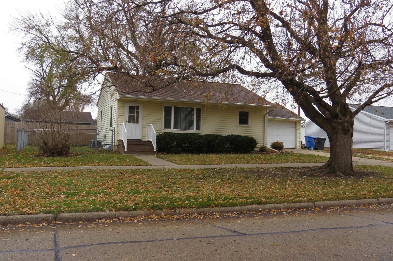 Property Photo:  418 3rd St. NW  IA 51031 