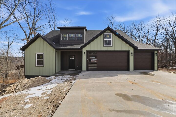 Property Photo:  6 Waterside Lane  AR 72715 