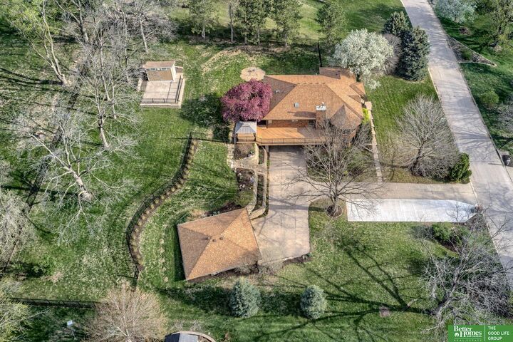 Property Photo: 9404 Valaretta Drive NE 68028