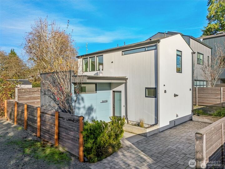 Property Photo:  8605  5th Avenue NE B  WA 98115 