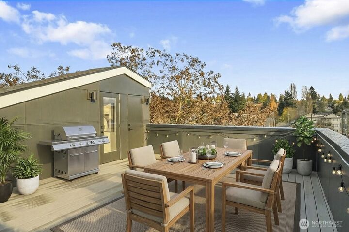 Property Photo:  6514  23rd Avenue NE  WA 98115 