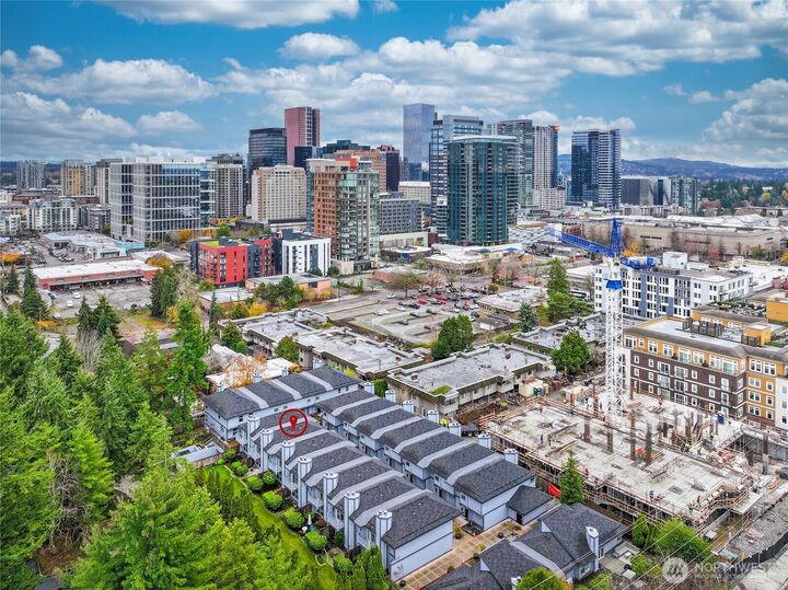 Property Photo:  10001  NE 12th St 110  WA 98004 