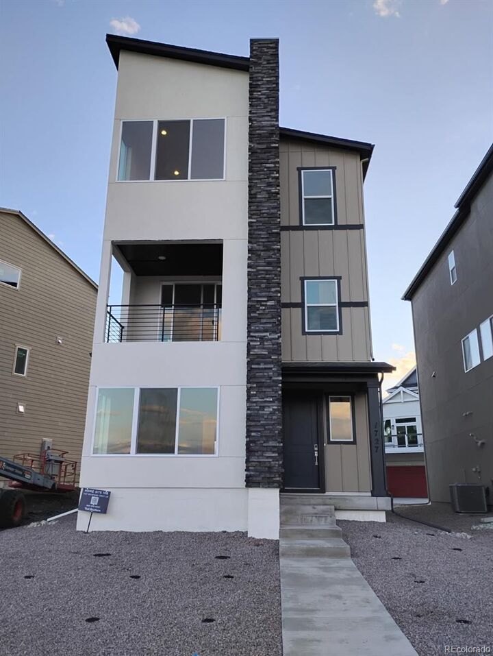 Property Photo:  1727 Keystone Crest Lane  CO 80905 