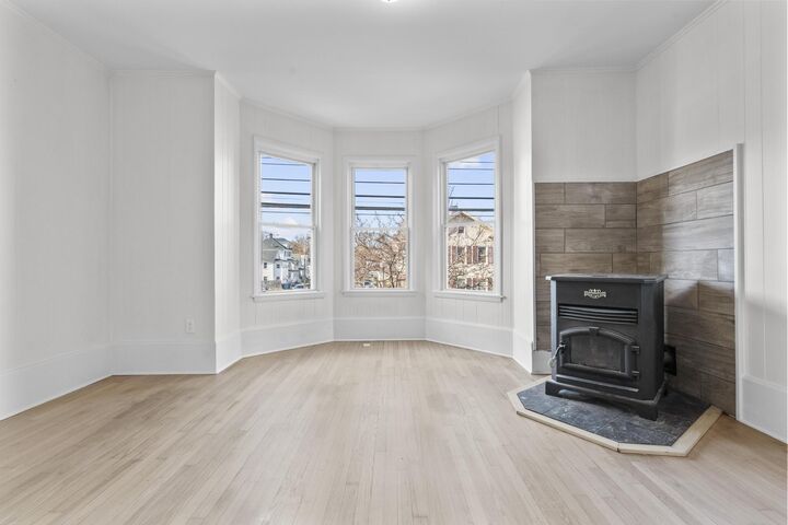 Property Photo:  55 Lewis Avenue  CT 06451 