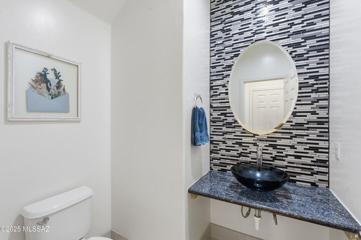 Property Photo: 12827 Bloomington Loop AZ 85755