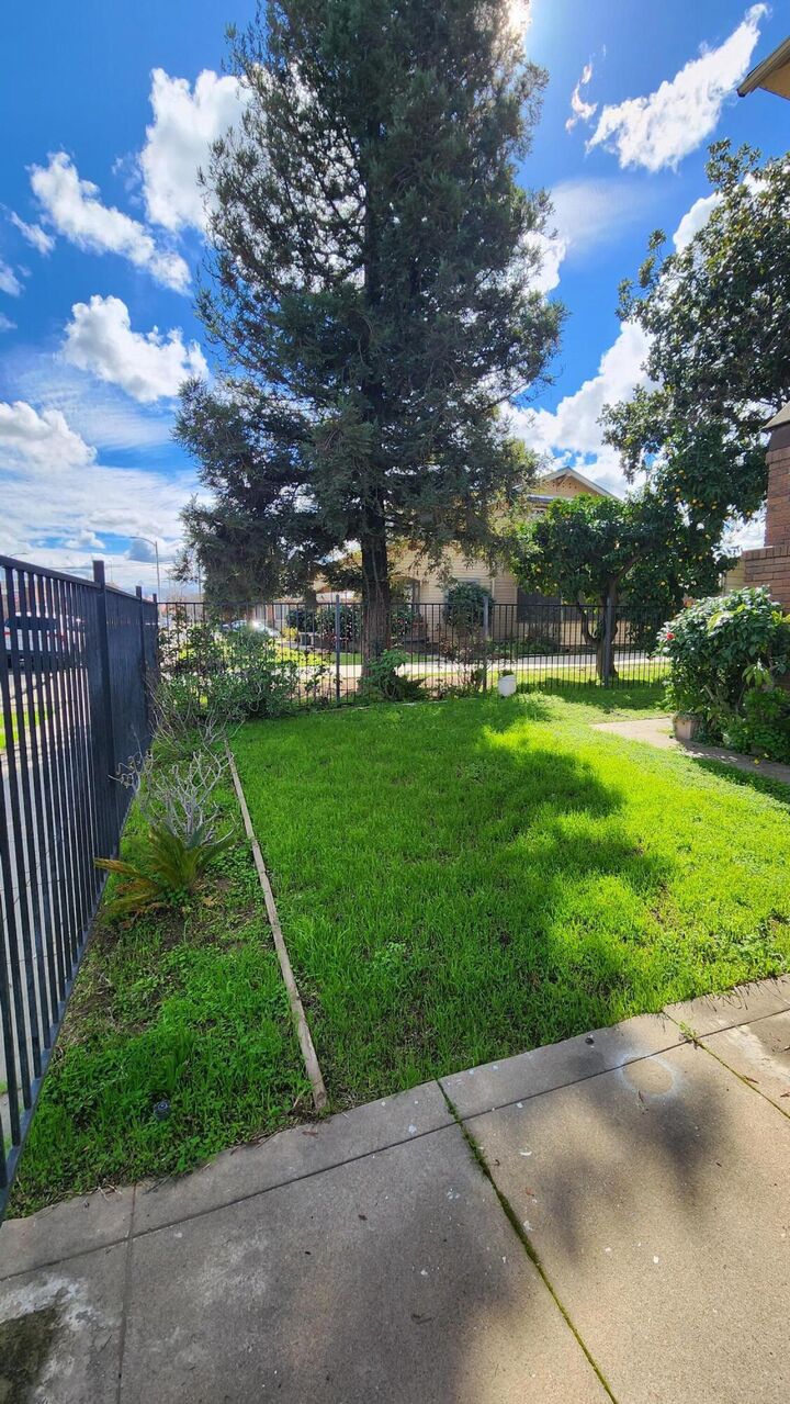 Property Photo: 333 N L Street CA 93618