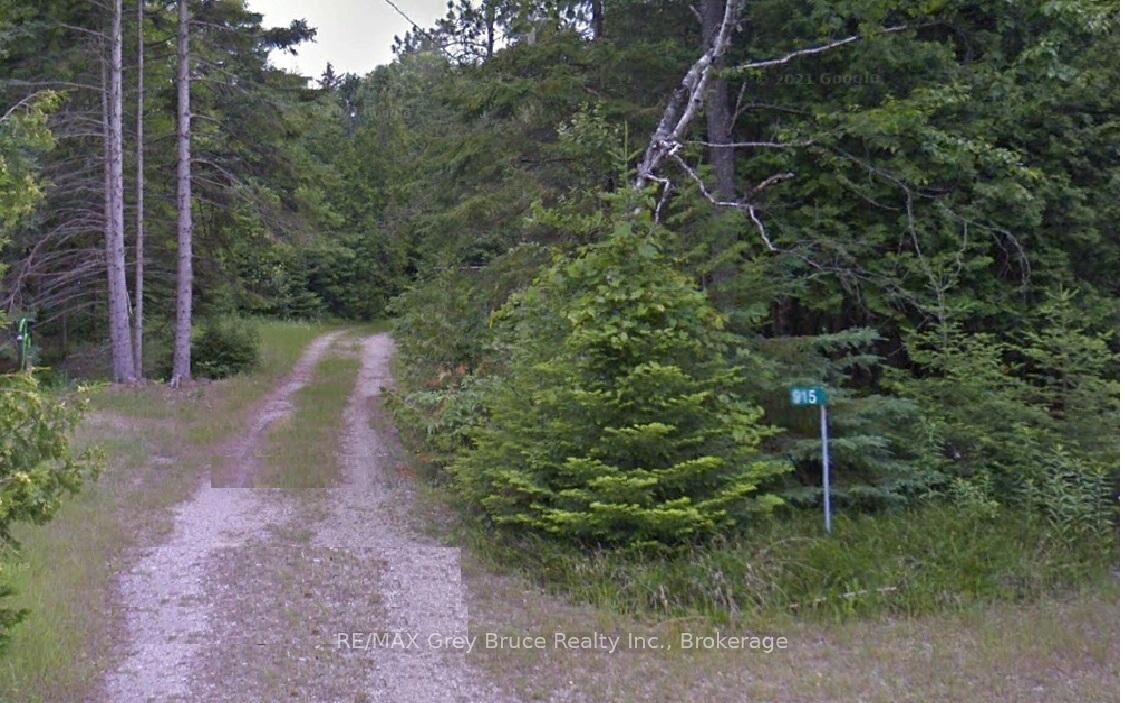 Property Photo:  915 Third Avenue N  ON N0H 2G0 